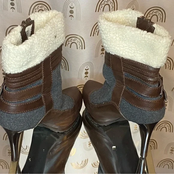 Elle Brown and Gray Heeled Boots with Chunky Sole - Picture 10 of 15